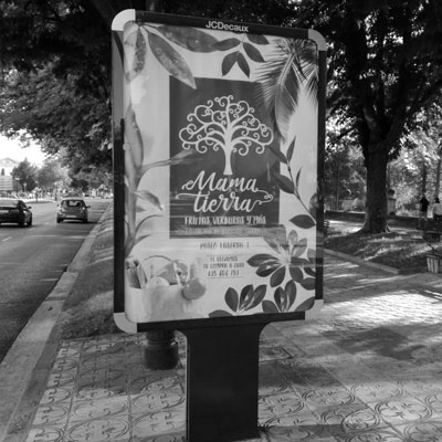 Mupi publicidad Mamá Tierra